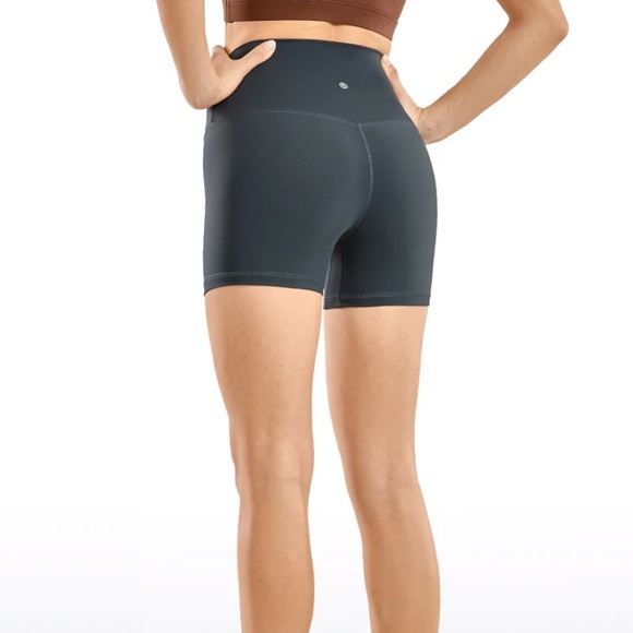 CRZ YOGA Nakedfeel Shorts 4'' Yoga Shorts Size XS(0/2) in Melanite - Picture 5 of 9